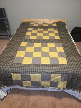 Patchwork Check Quilt Bedspread in Yellow and Gray